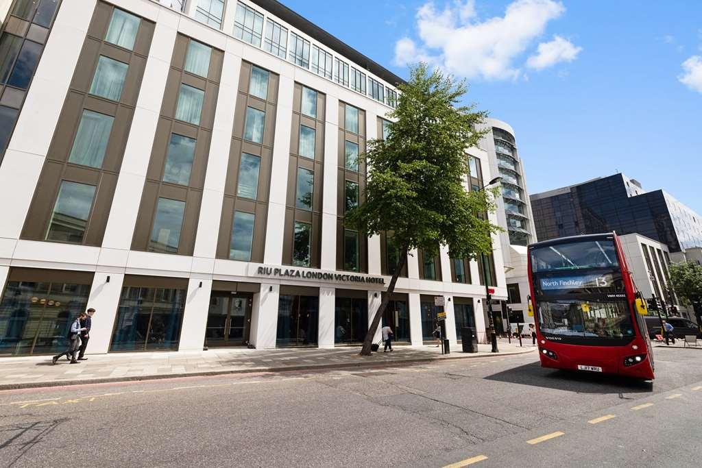 Готель Riu Plaza London Victoria Екстер'єр фото