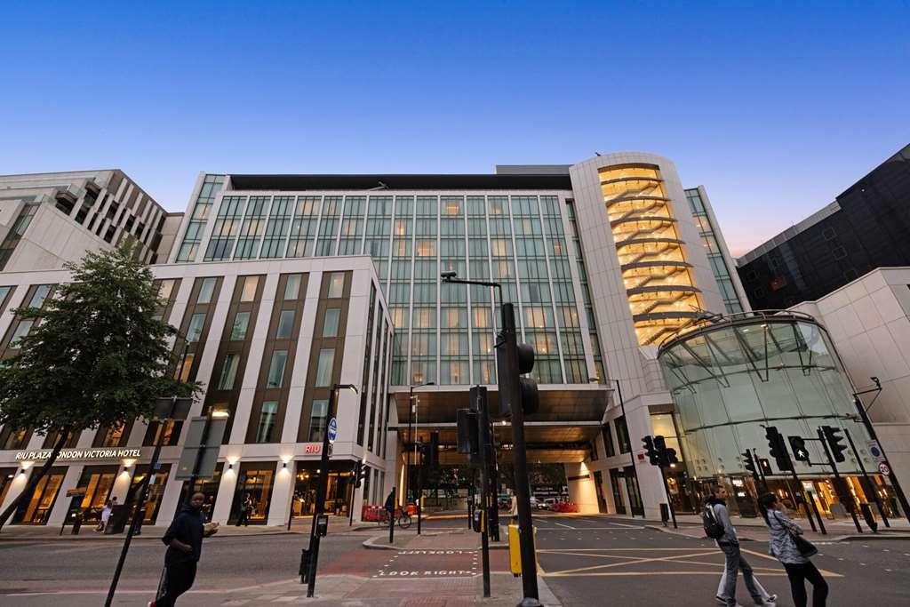 Готель Riu Plaza London Victoria Екстер'єр фото