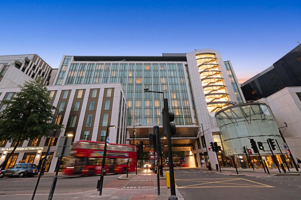 Готель Riu Plaza London Victoria Екстер'єр фото